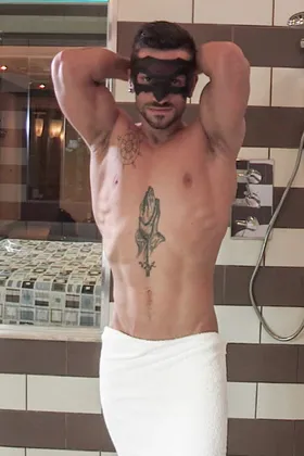 Dominic's shower session - Raw