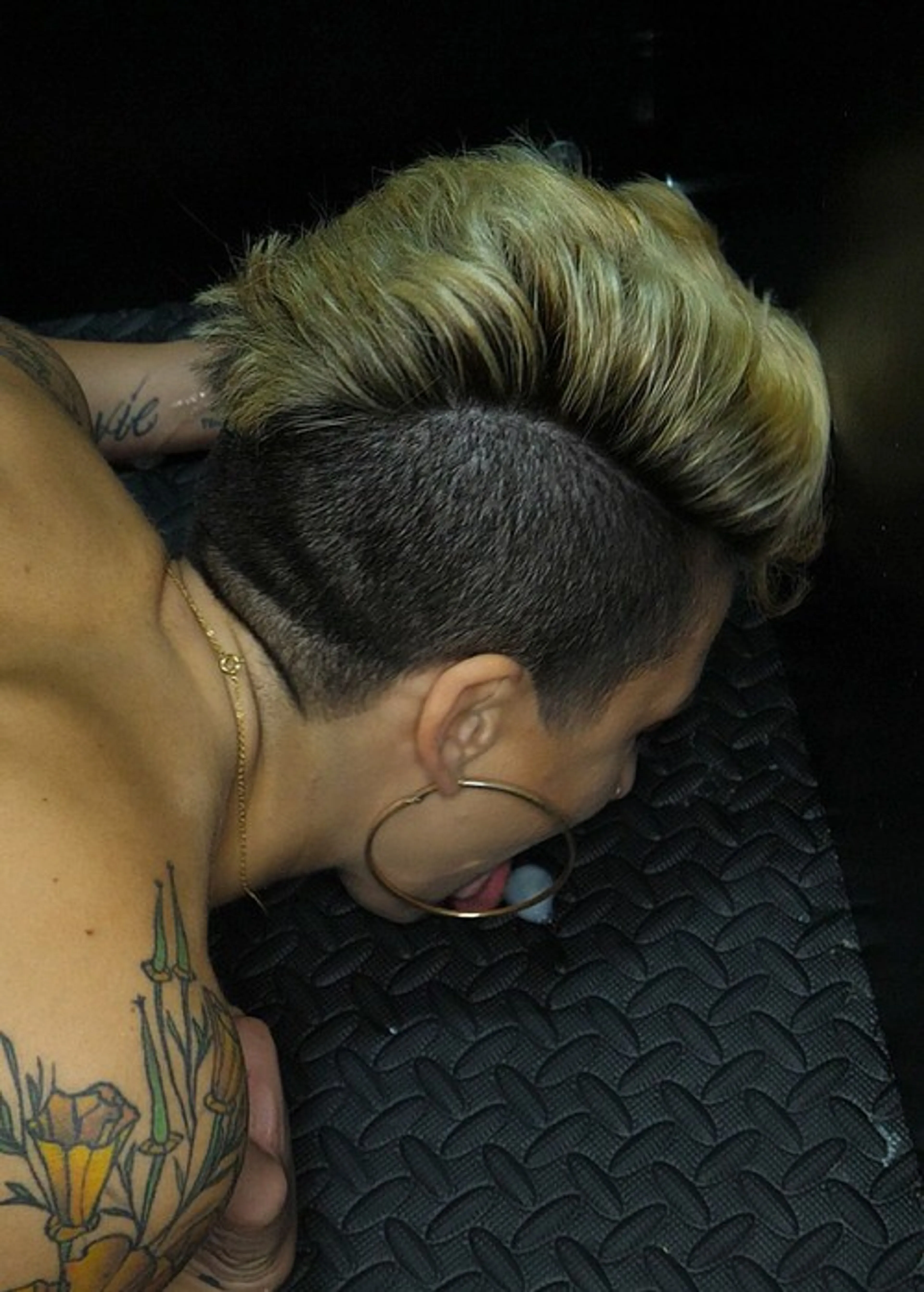 Della's First Gloryhole Video  