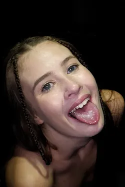 Athena Heart's First Gloryhole