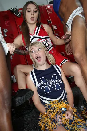 Jojo Kiss and Zelda Morrison