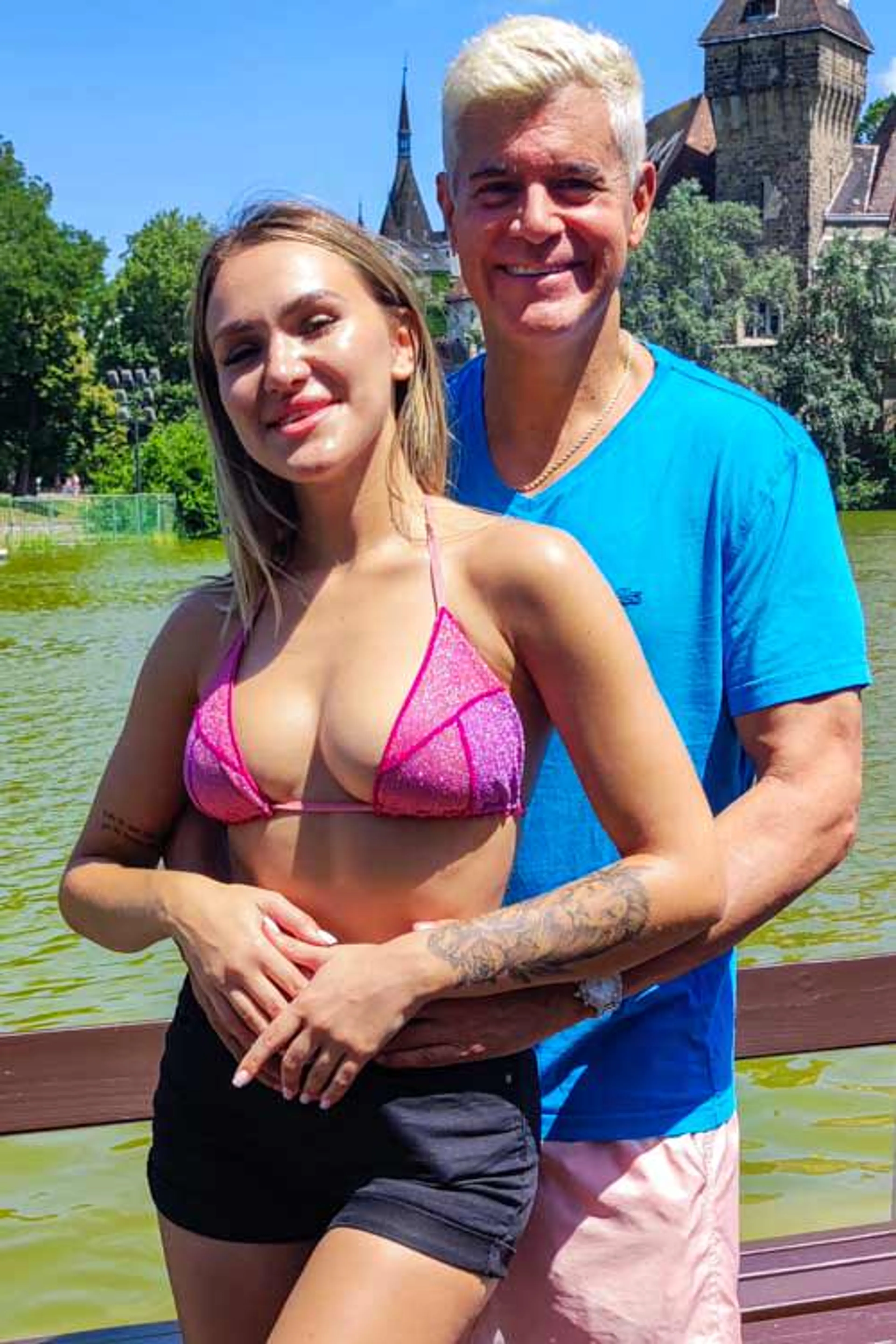 Merida Sat Rimming Newbie Gushes Girl Cum for Her First Time