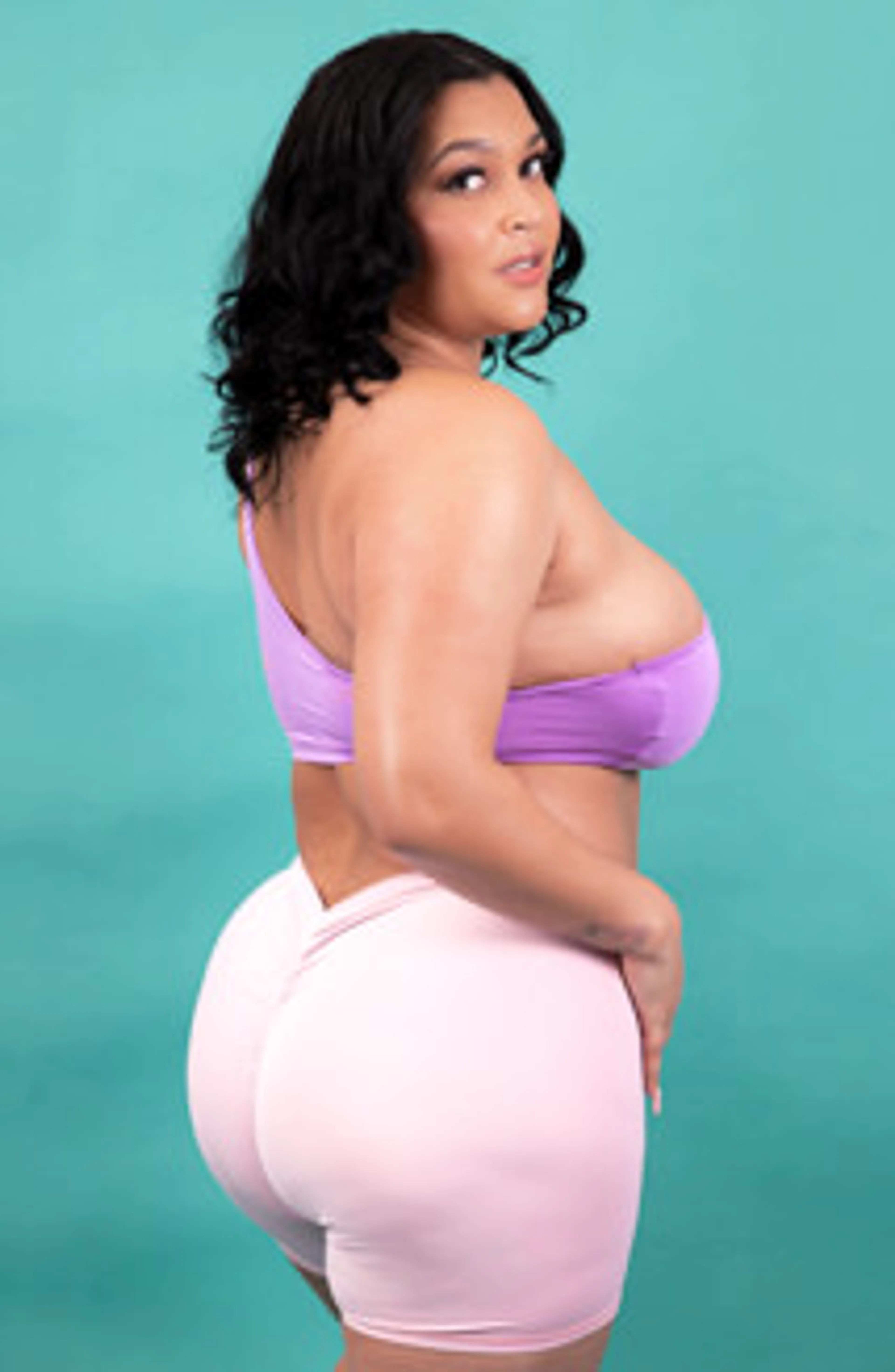 Up Close VR With Ashlyn Peaks