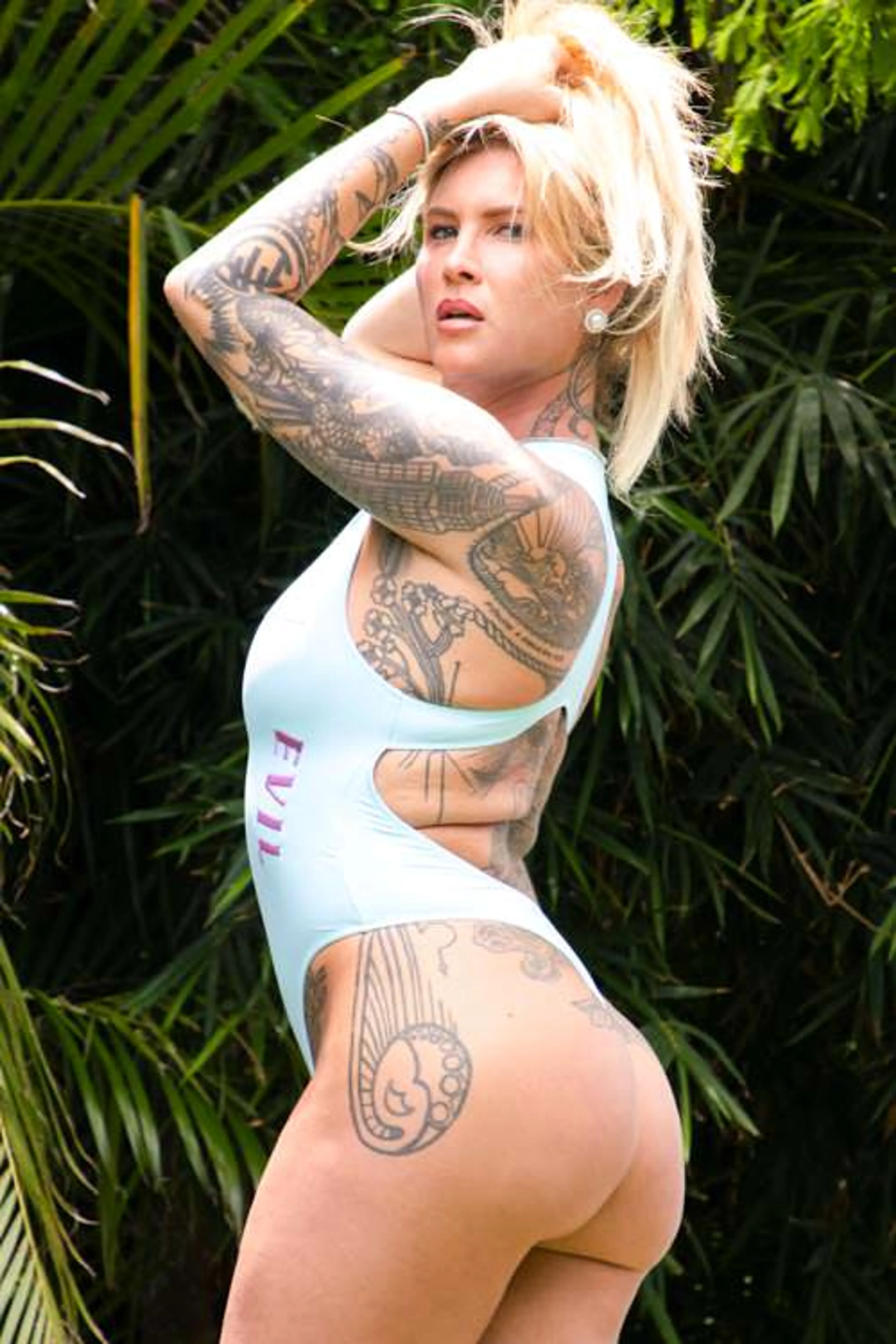 TS DANNI DANIELS Needs Cock On A Yacht