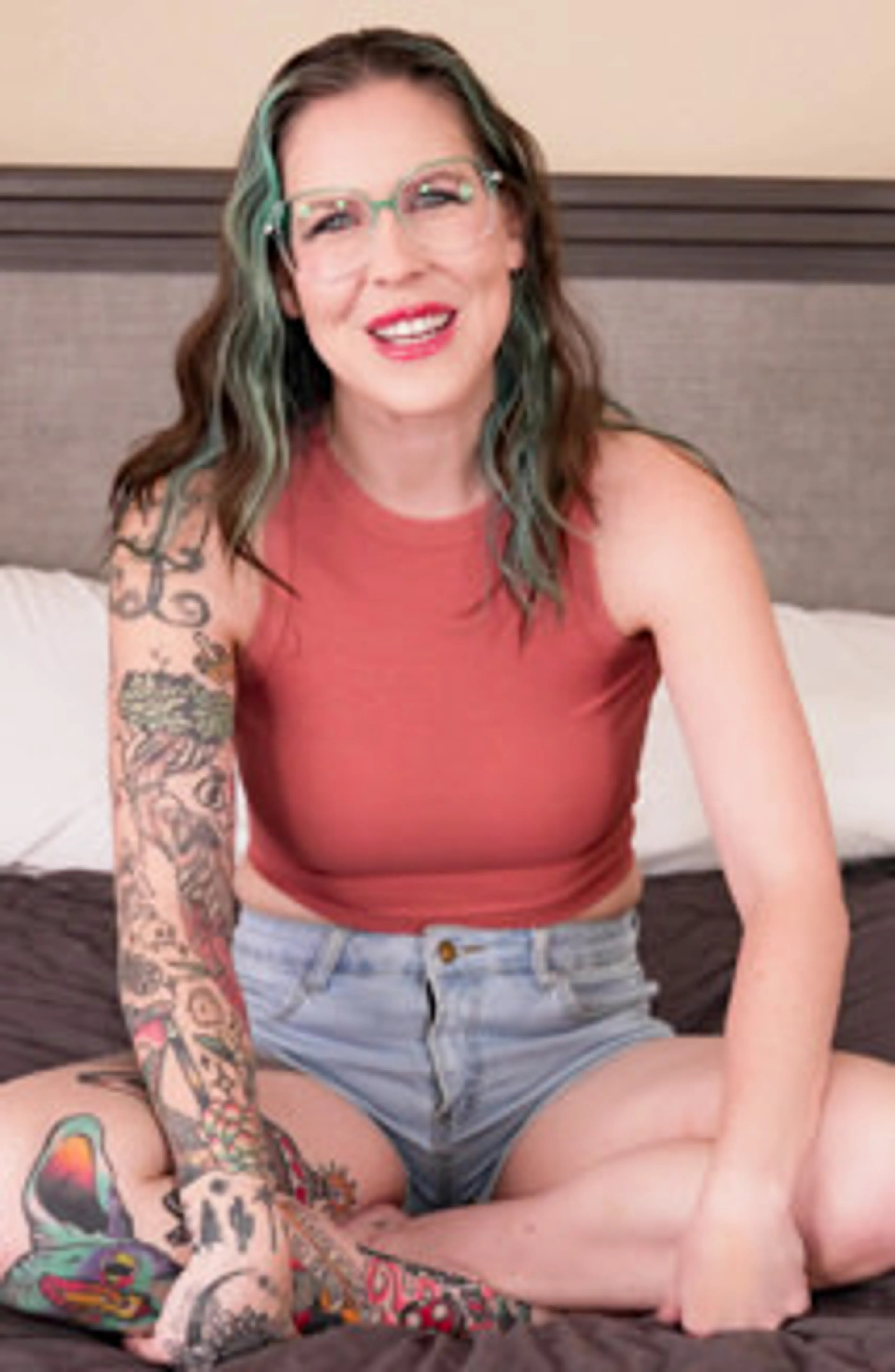 Cutie On The Casting Couch Gets Railed Hardcore