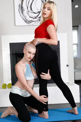 Yoga Girls #04 - Scene 2