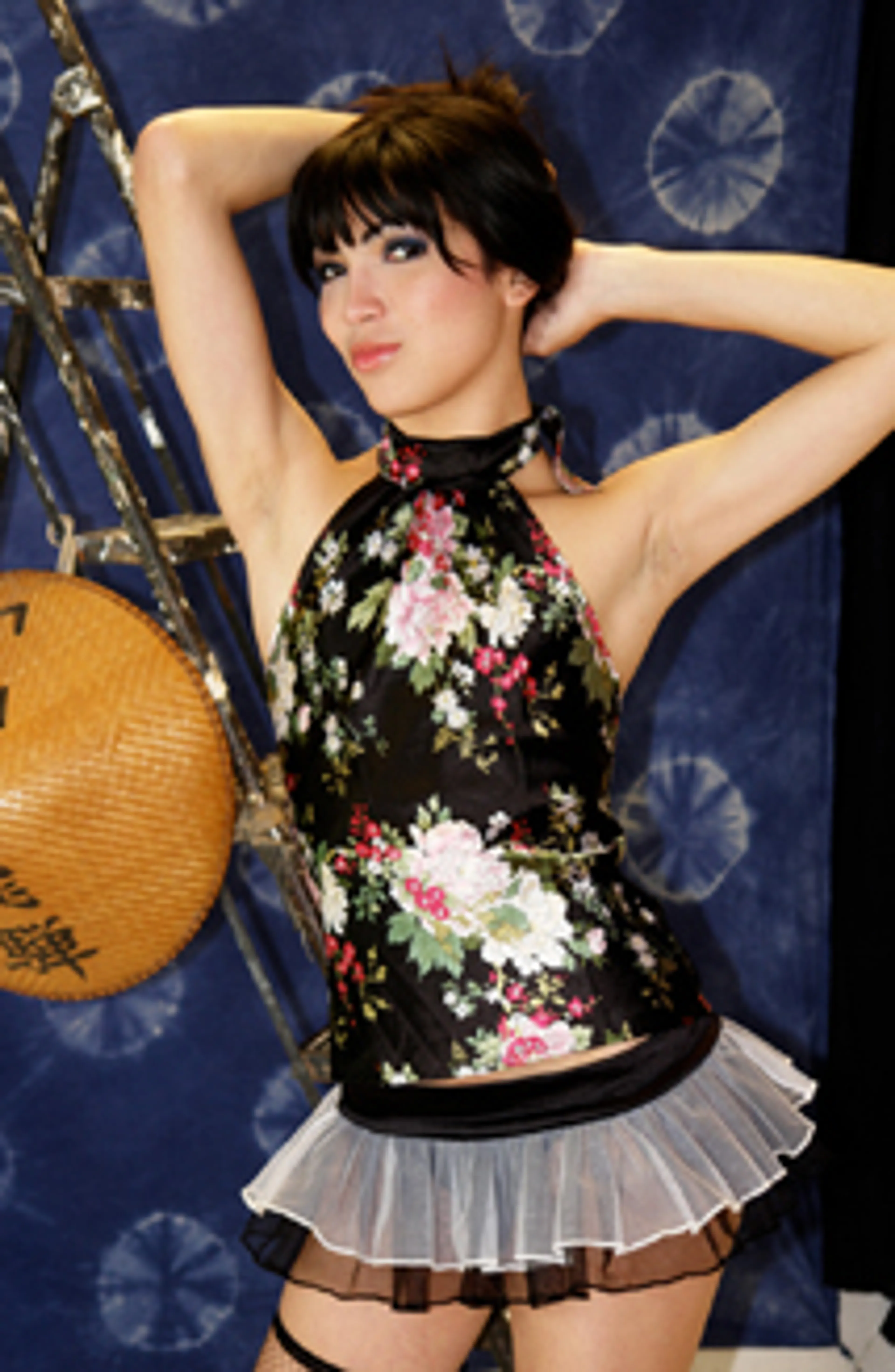 How To Please A She Male #03