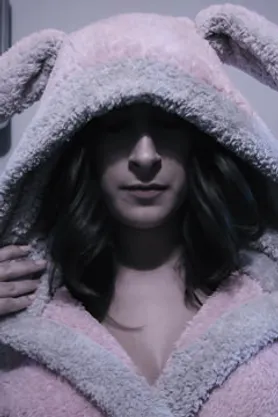 Ashley Adams fucks her step-dad like a wild nympho !